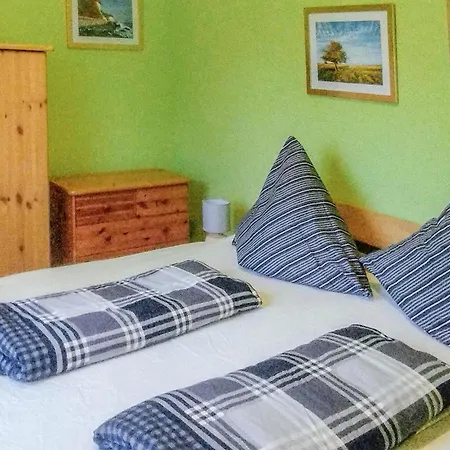 Casa de Férias In With Wifi Saal